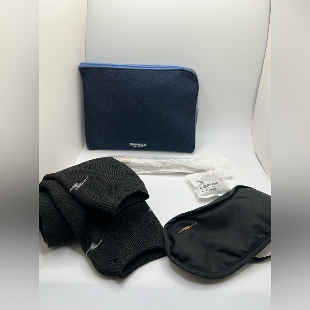 Shinola Navy Travel Pouch with Dental Kit